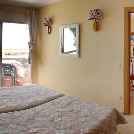 With One Bedroom In Fuengirola, With Wonderful Sea View, Pool Acces... דירה פואנגירולה